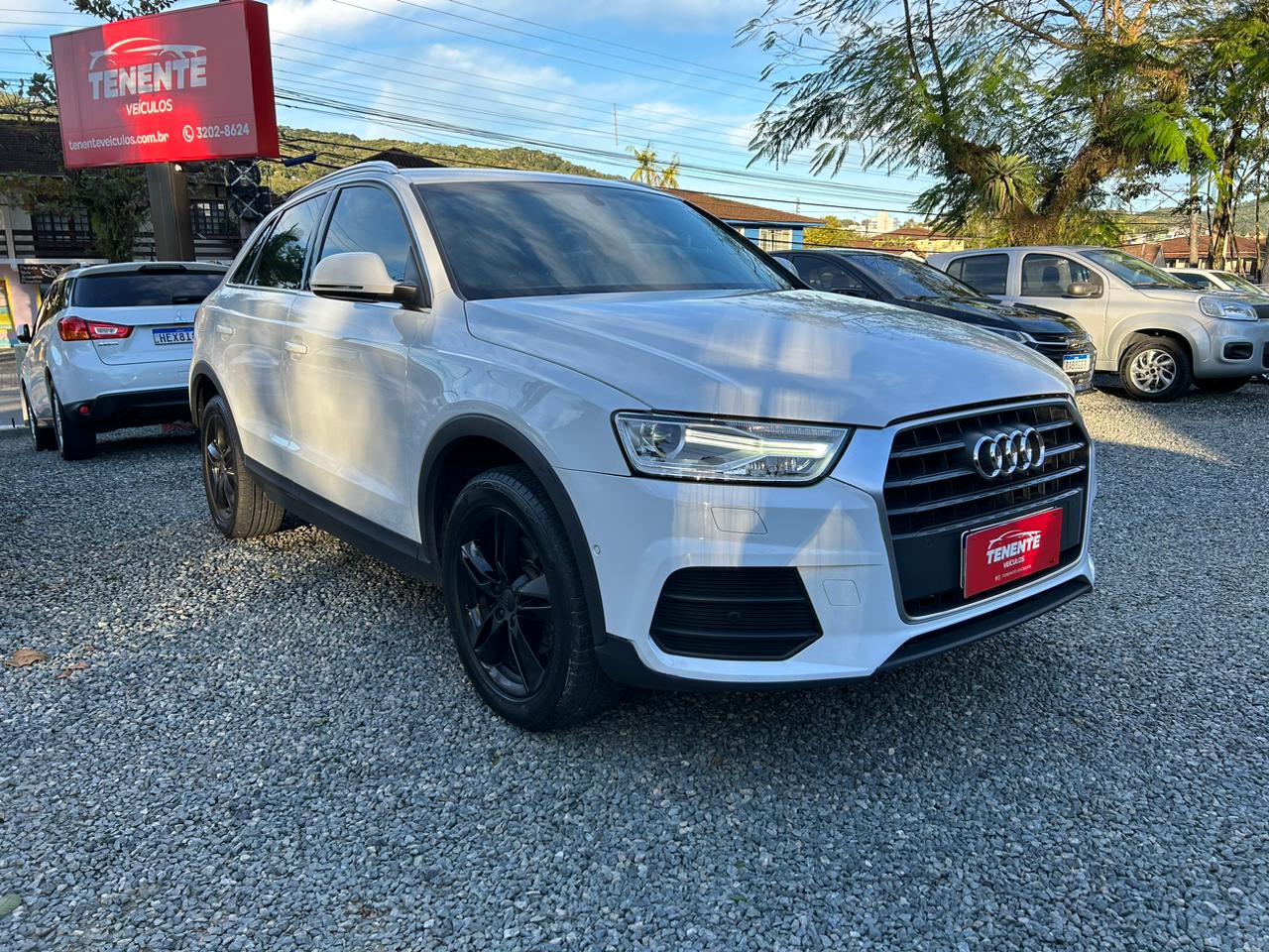 AUDI Q3 1.4 AMBIENTE