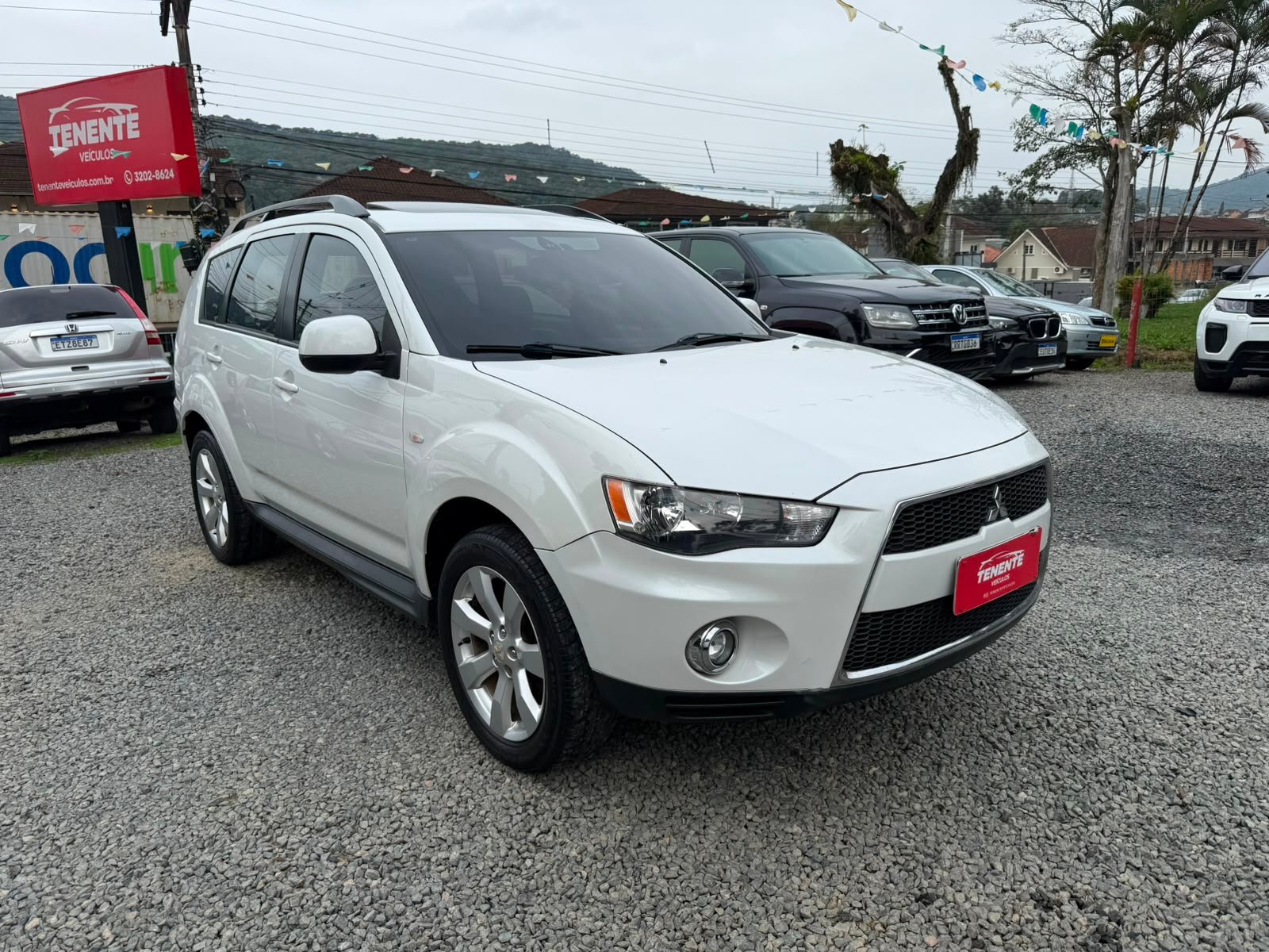 MITSUBISHI OUTLANDER  2.0 AUTOMÁTICO 